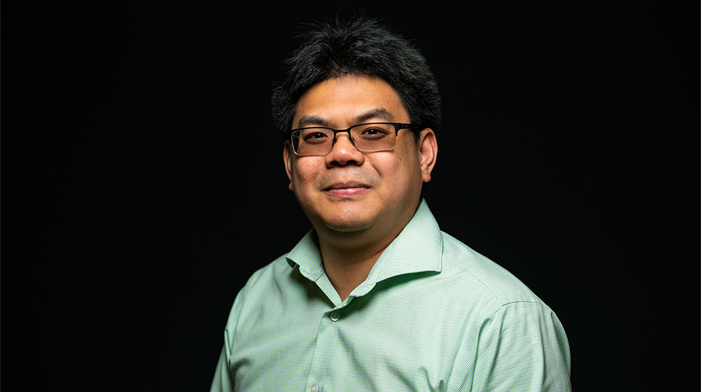 Dr. Eric Chan-Tin